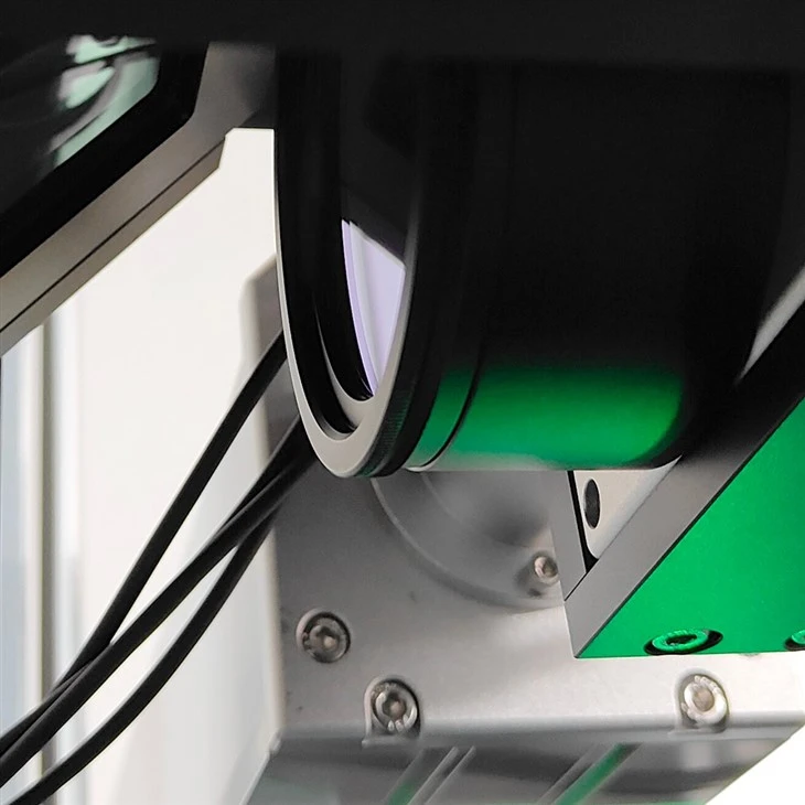 Auto Focus Visual Positioning Laser Marking Machine